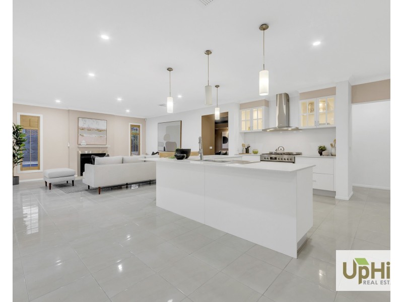 10  Marbelia Drive, Berwick VIC 3806