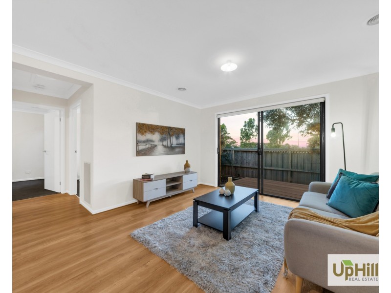 10  Abbeyard Drive, Clyde VIC 3978