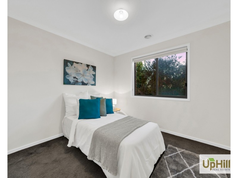 10  Abbeyard Drive, Clyde VIC 3978