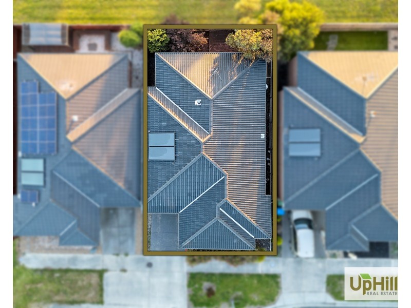 10  Abbeyard Drive, Clyde VIC 3978