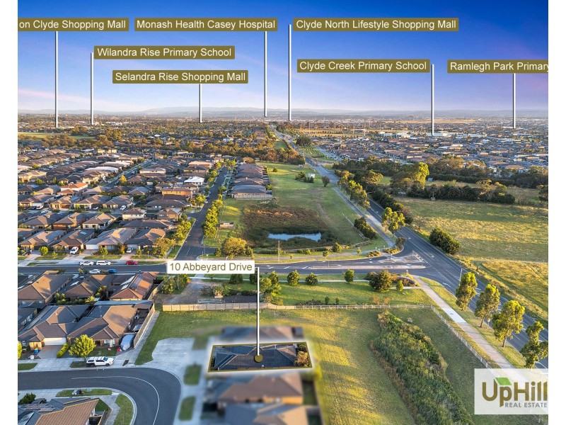 10  Abbeyard Drive, Clyde VIC 3978