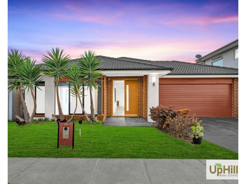 28 Jackwood Drive, Clyde North VIC 3978
