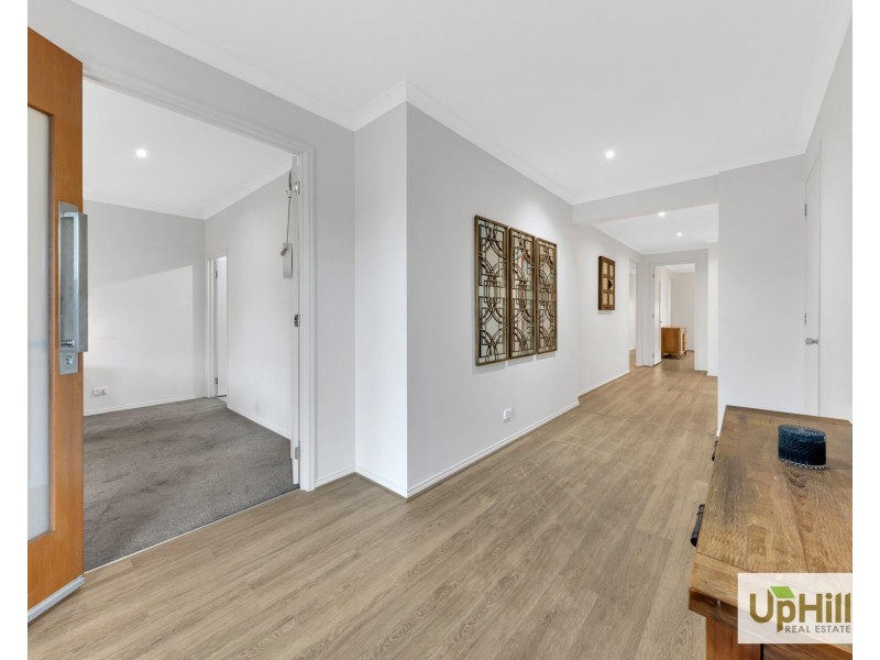 28 Jackwood Drive, Clyde North VIC 3978