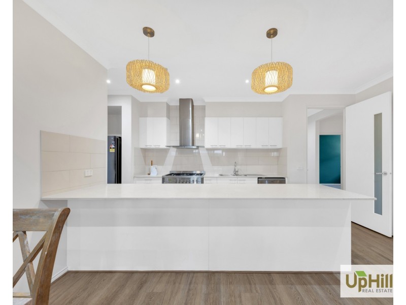 28 Jackwood Drive, Clyde North VIC 3978