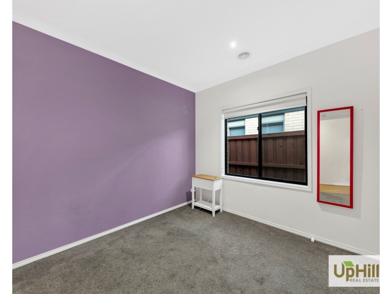 28 Jackwood Drive, Clyde North VIC 3978