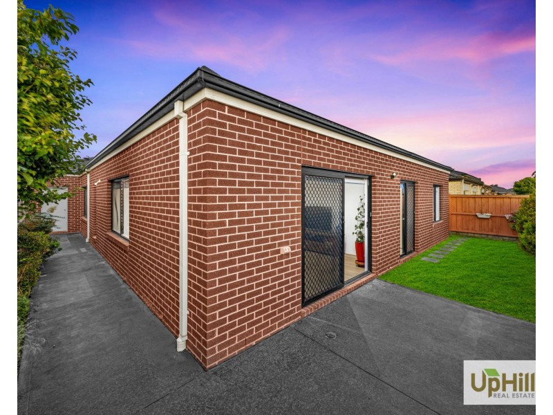 28 Jackwood Drive, Clyde North VIC 3978
