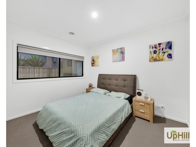 19 Affleck Street, Cranbourne East VIC 3977