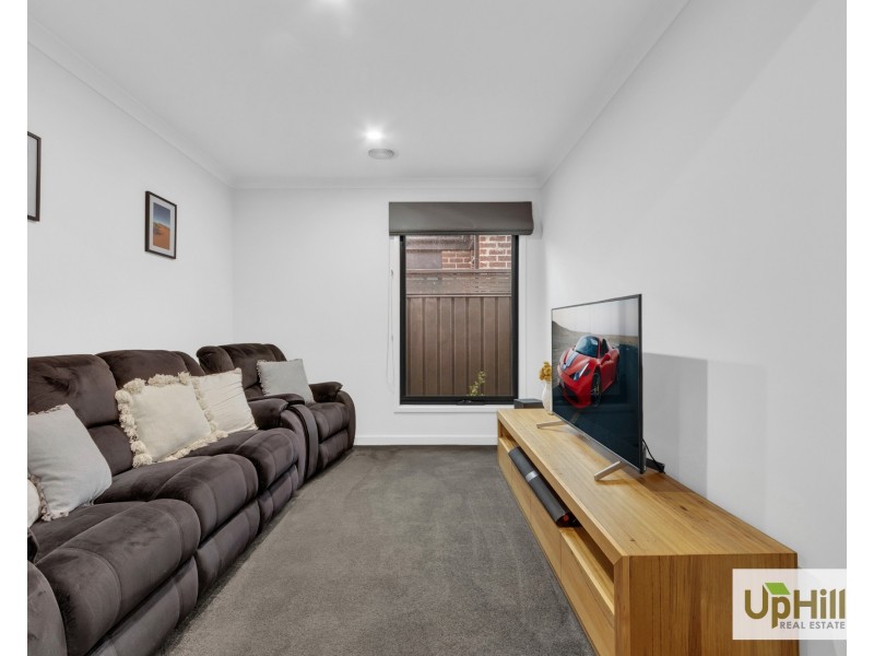 10 Adriatic Circuit, Clyde VIC 3978