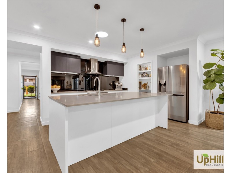 10 Adriatic Circuit, Clyde VIC 3978