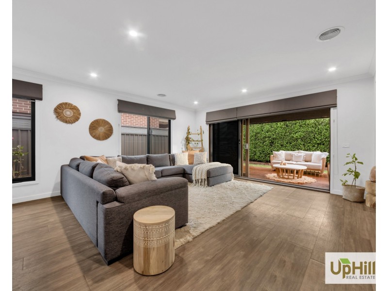 10 Adriatic Circuit, Clyde VIC 3978