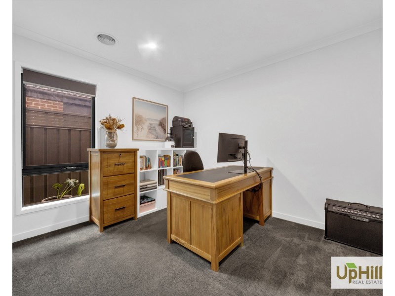 10 Adriatic Circuit, Clyde VIC 3978