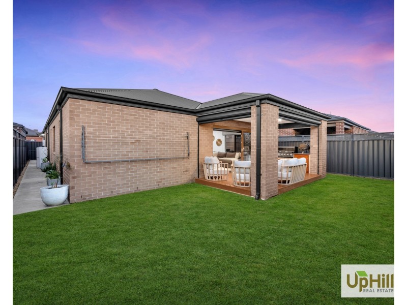 10 Adriatic Circuit, Clyde VIC 3978