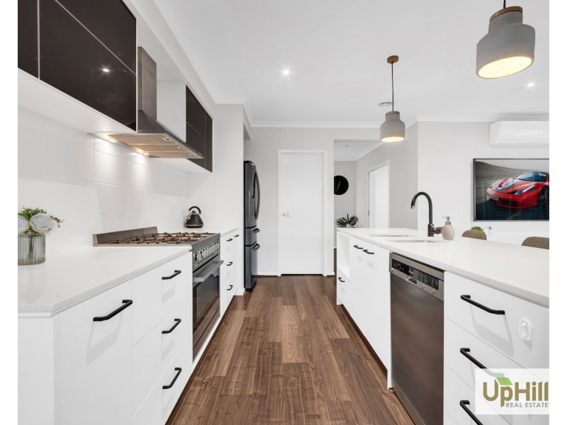 28 Abundance Circuit, Clyde VIC 3978