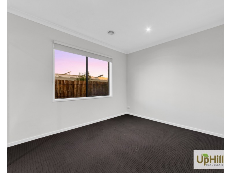 28 Abundance Circuit, Clyde VIC 3978