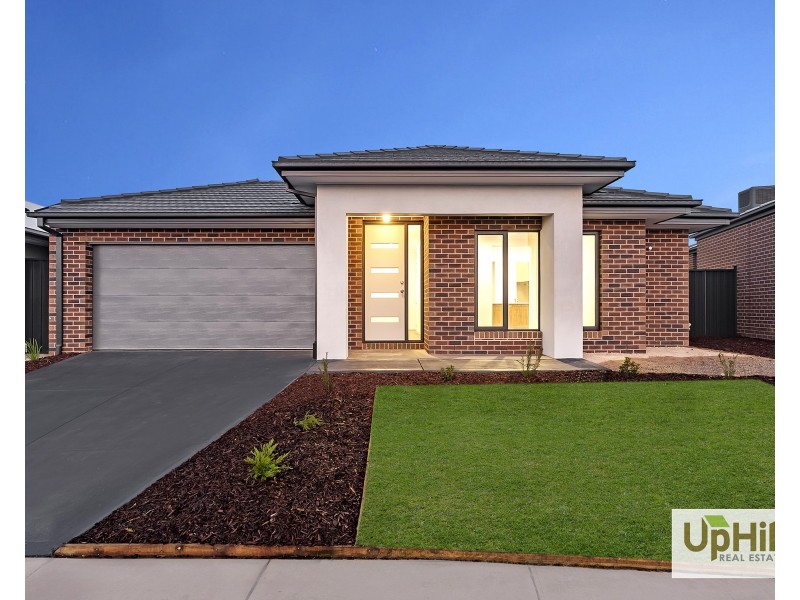 85 Olympic Parade, Clyde VIC 3978