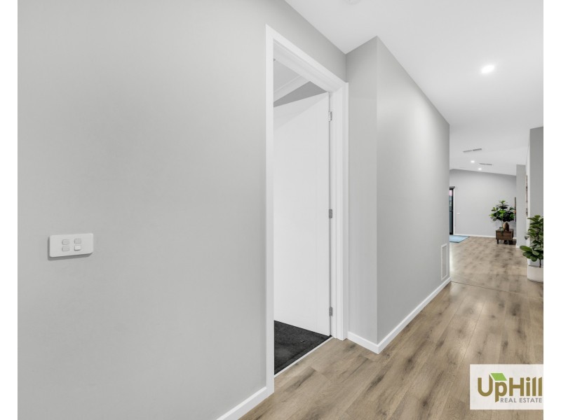 13 Cinema Street, Clyde North VIC 3978