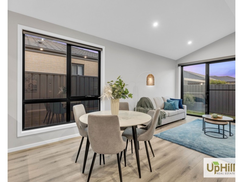 13 Cinema Street, Clyde North VIC 3978