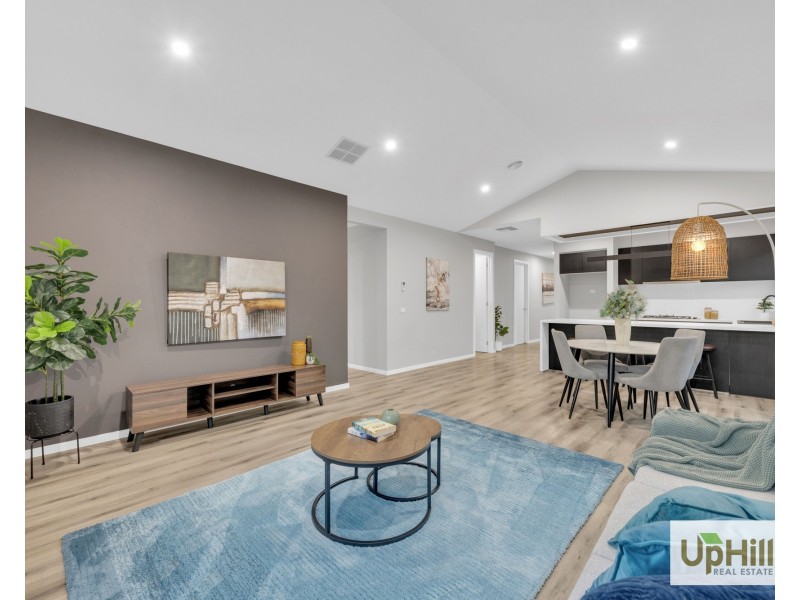 13 Cinema Street, Clyde North VIC 3978