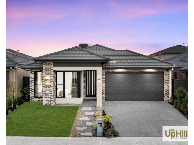 13 Cinema Street, Clyde North VIC 3978