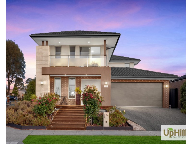 13 Murgese Circuit, Clyde North VIC 3978