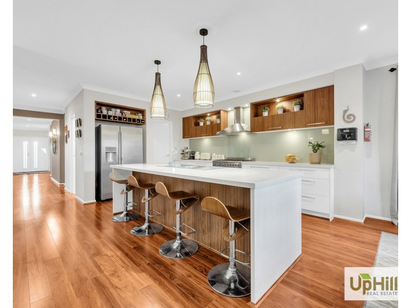 13 Murgese Circuit, Clyde North VIC 3978