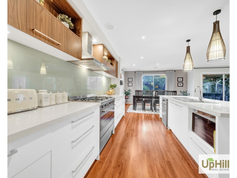 13 Murgese Circuit, Clyde North VIC 3978