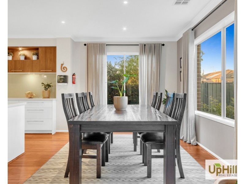 13 Murgese Circuit, Clyde North VIC 3978