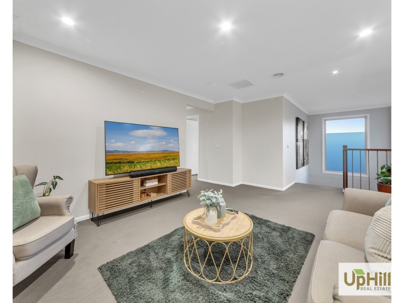 13 Murgese Circuit, Clyde North VIC 3978