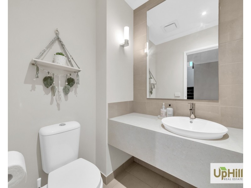 13 Murgese Circuit, Clyde North VIC 3978