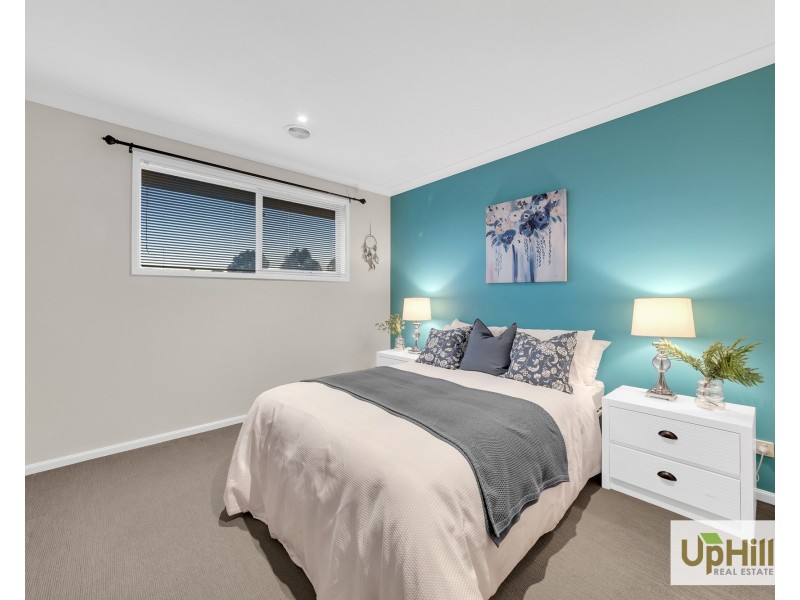 13 Murgese Circuit, Clyde North VIC 3978