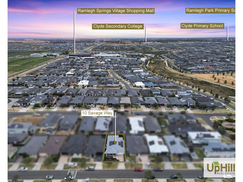 10 Savage Way, Clyde North VIC 3978