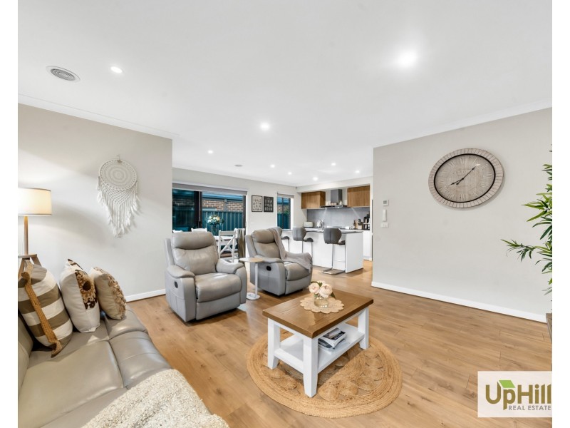 34 Yaralla Circuit, Clyde VIC 3978