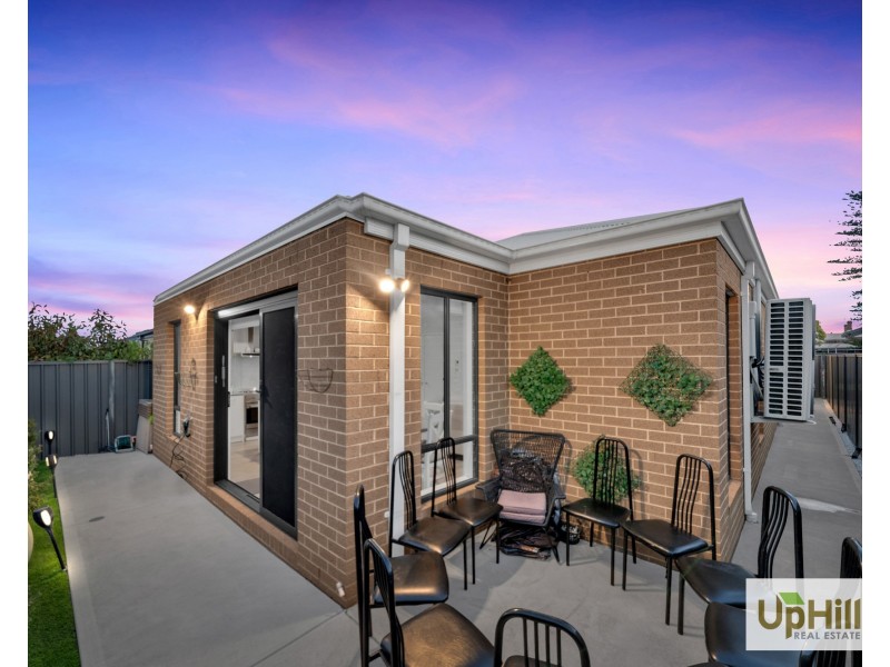 34 Yaralla Circuit, Clyde VIC 3978