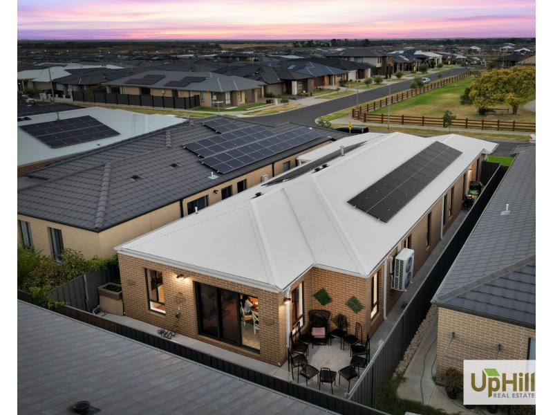 34 Yaralla Circuit, Clyde VIC 3978