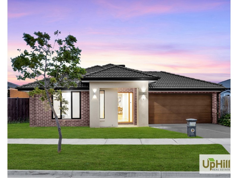 4 Hollybush Avenue, Clyde VIC 3978