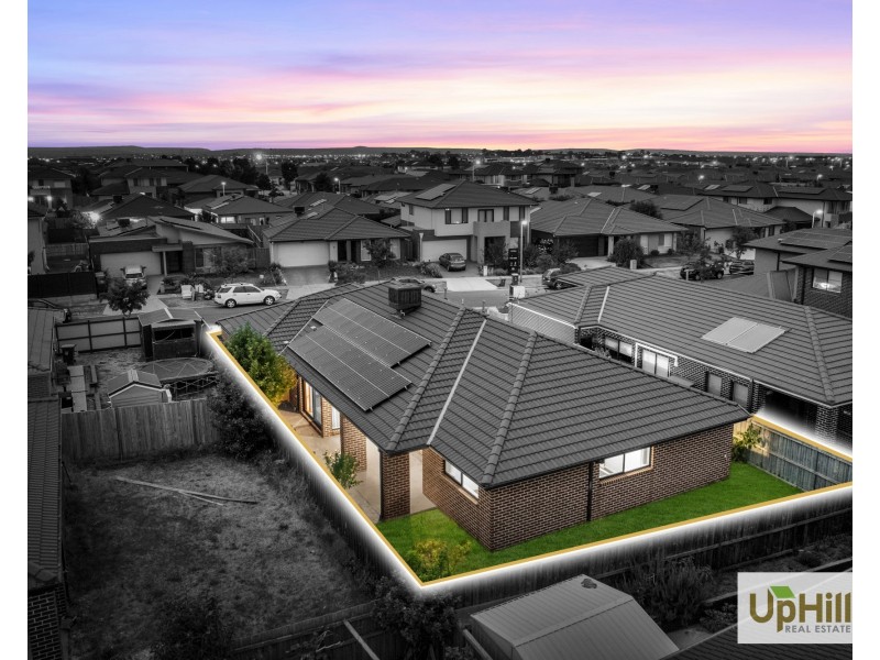 4 Hollybush Avenue, Clyde VIC 3978