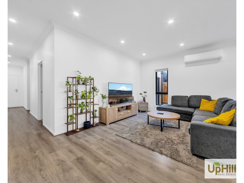 79 Plymouth Boulevard, Clyde North VIC 3978