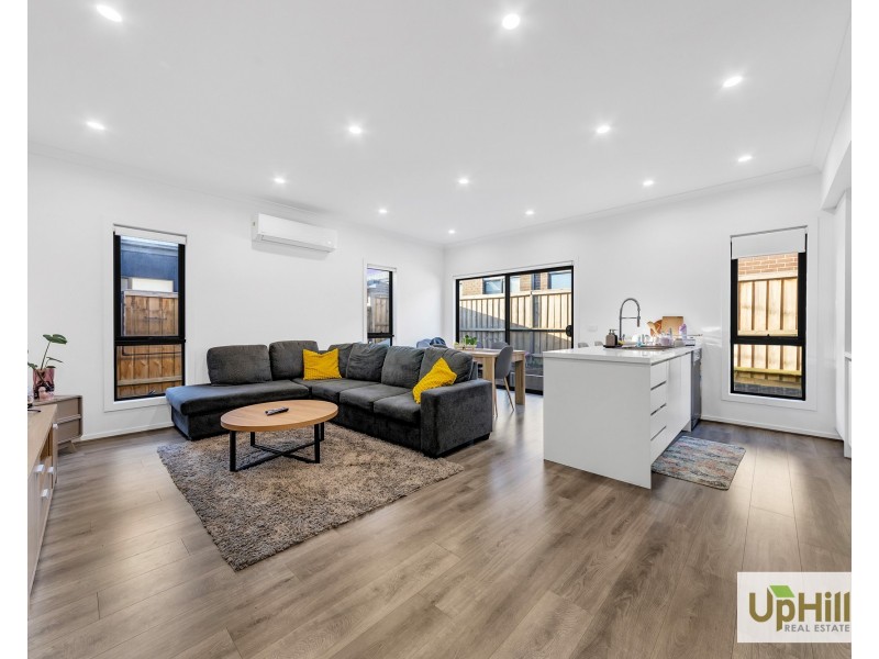 79 Plymouth Boulevard, Clyde North VIC 3978