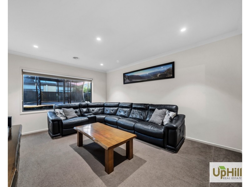 5 Haflinger Avenue, Clyde North VIC 3978