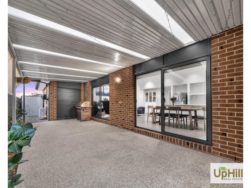 5 Haflinger Avenue, Clyde North VIC 3978