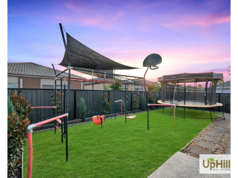 5 Haflinger Avenue, Clyde North VIC 3978