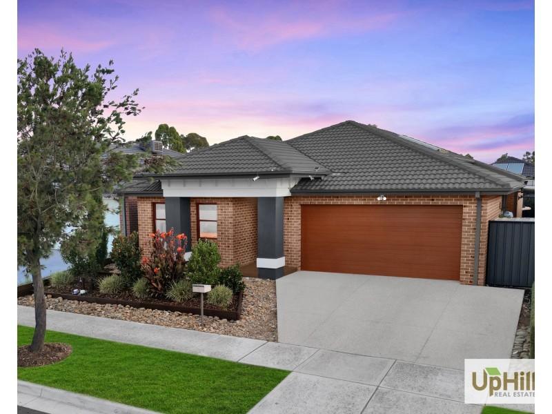 5 Haflinger Avenue, Clyde North VIC 3978