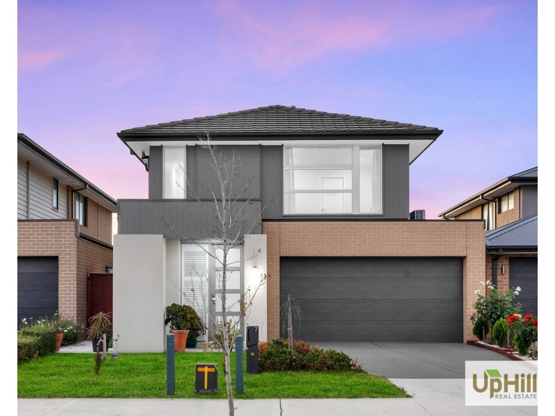 7 Undara Road, Clyde North VIC 3978