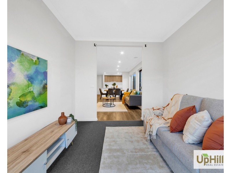 12 Segur Road, Clyde North VIC 3978