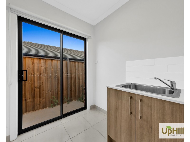 12 Segur Road, Clyde North VIC 3978