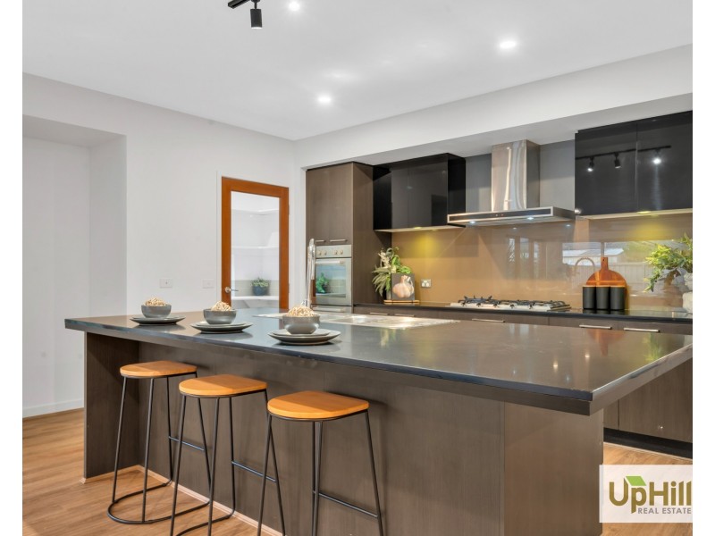 3 Pyrenees Road, Clyde VIC 3978