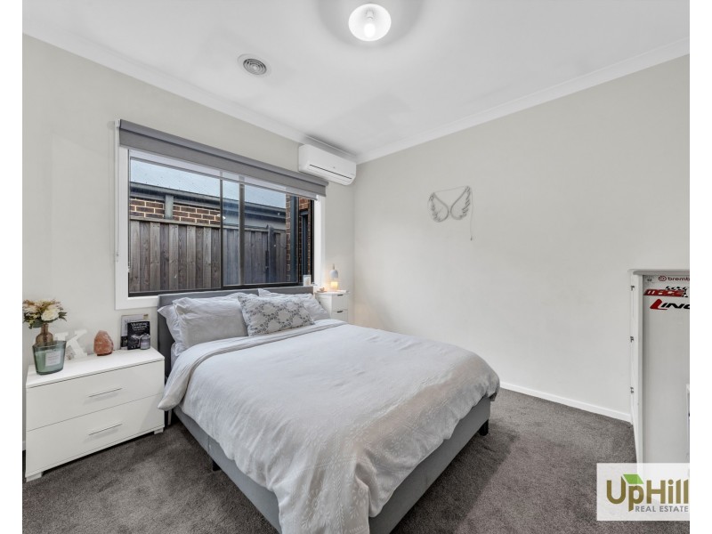 85 Castillo Avenue, Clyde North VIC 3978