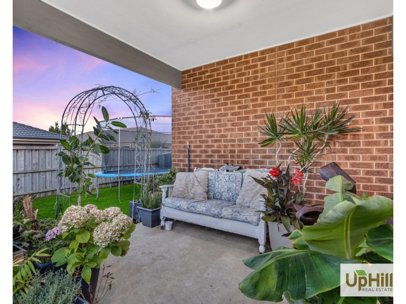 85 Castillo Avenue, Clyde North VIC 3978