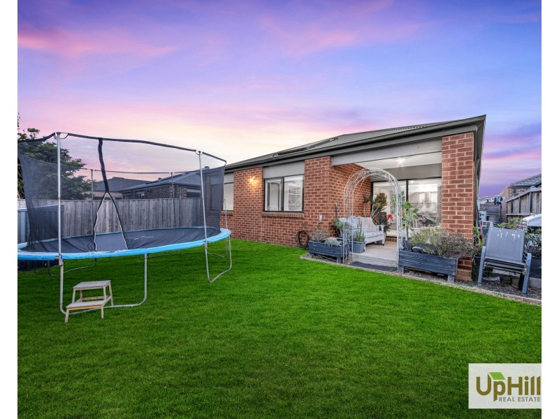 85 Castillo Avenue, Clyde North VIC 3978