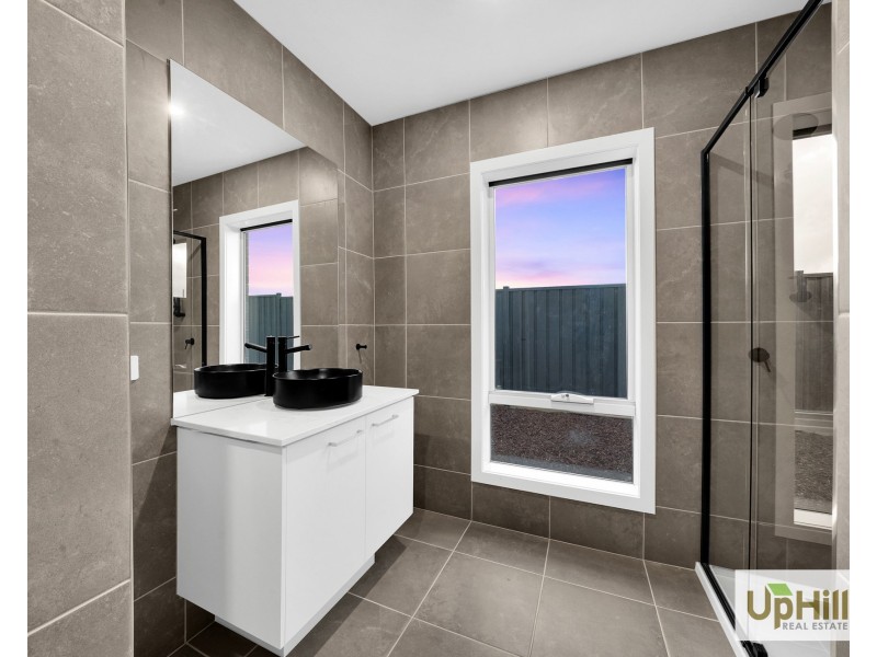 22 Newbolt Parade, Clyde North VIC 3978